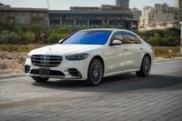 Used 2022 Mercedes S500 for sale in Dubai