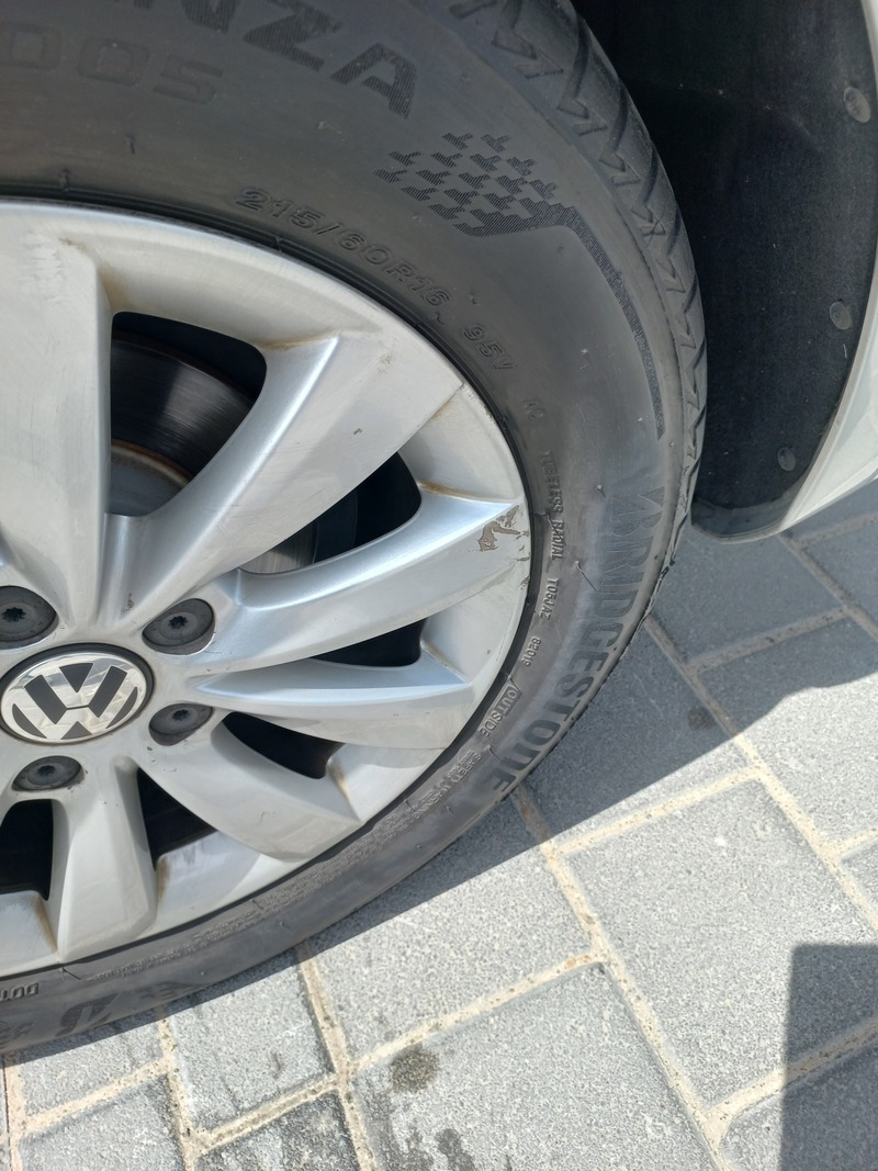 Used 2016 Volkswagen Passat for sale in Dubai