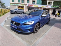 Used 2018 Volvo V40 for sale in Dubai