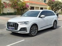 Used 2020 Audi Q7 for sale in Dubai