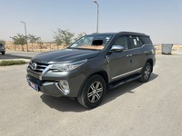Used 2018 Toyota Fortuner for sale in Riyadh