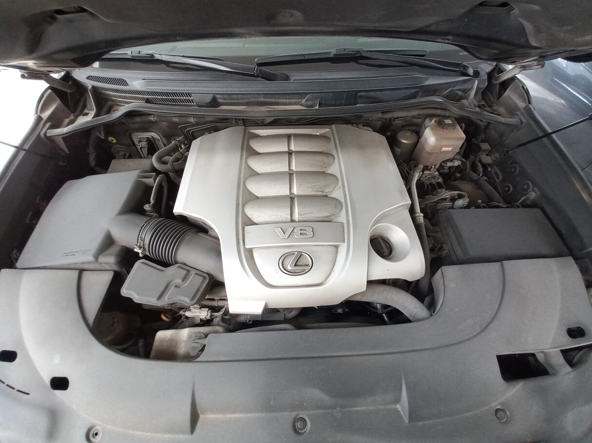 Car image 20