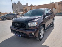 Used 2015 Toyota Sequoia for sale in Riyadh