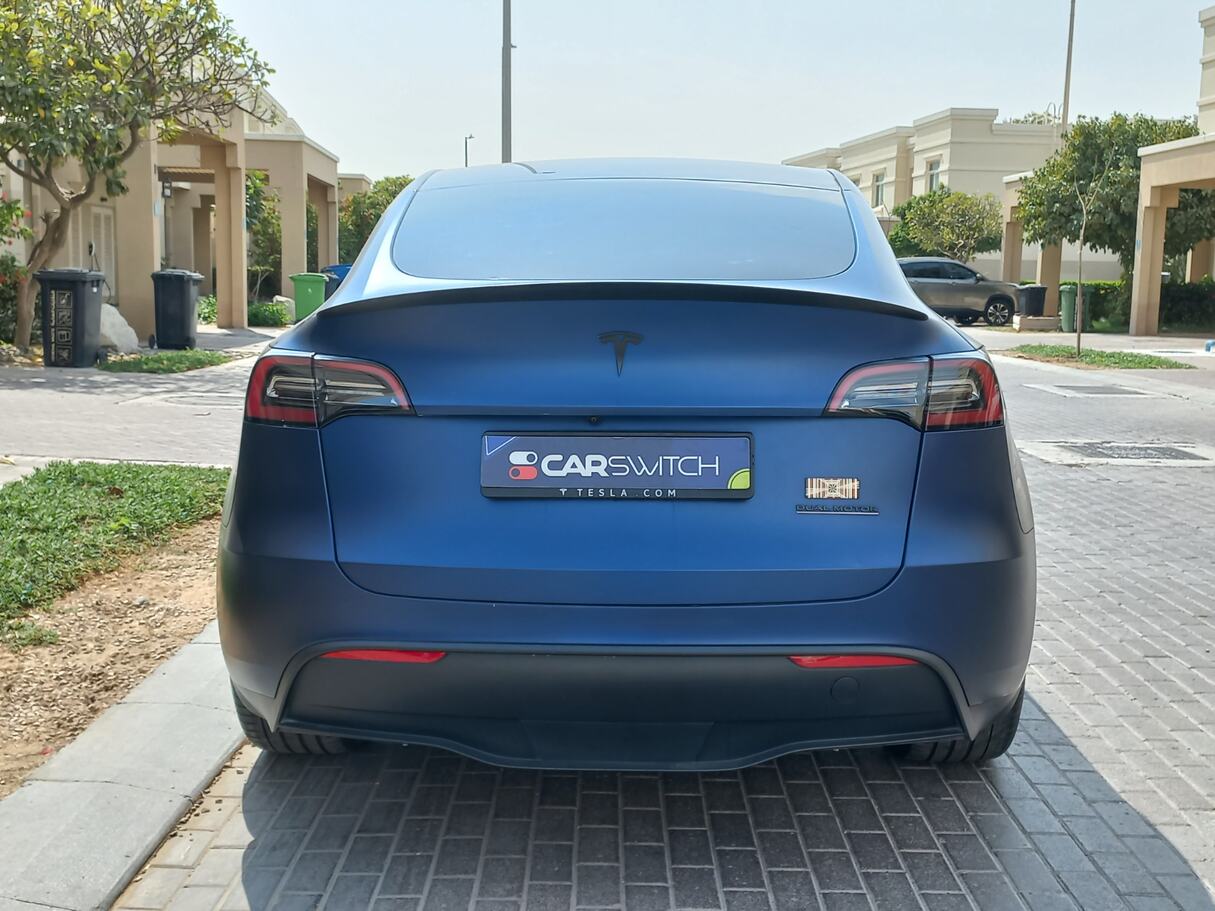 Car image 6