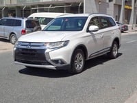 Used 2016 Mitsubishi Outlander for sale in Dubai