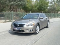 Used 2016 Nissan Altima for sale in Dubai