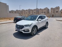 Used 2016 Hyundai Santa Fe for sale in Riyadh