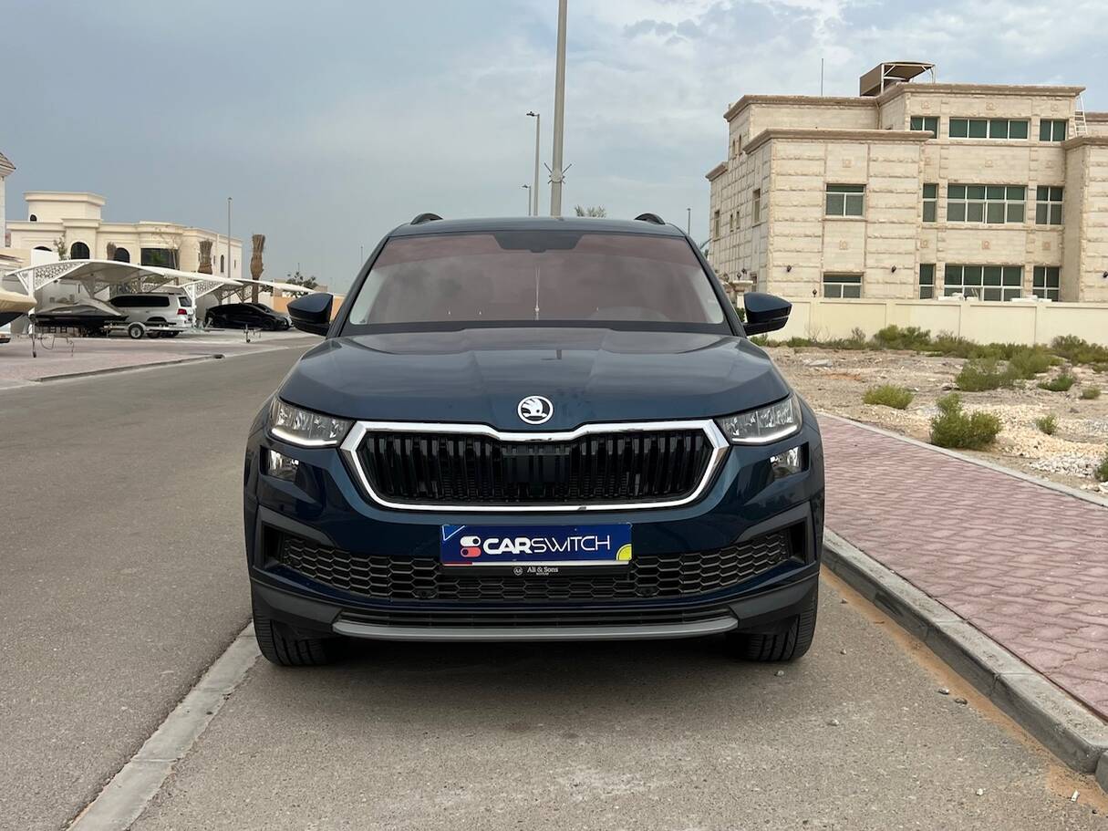 Car image 2