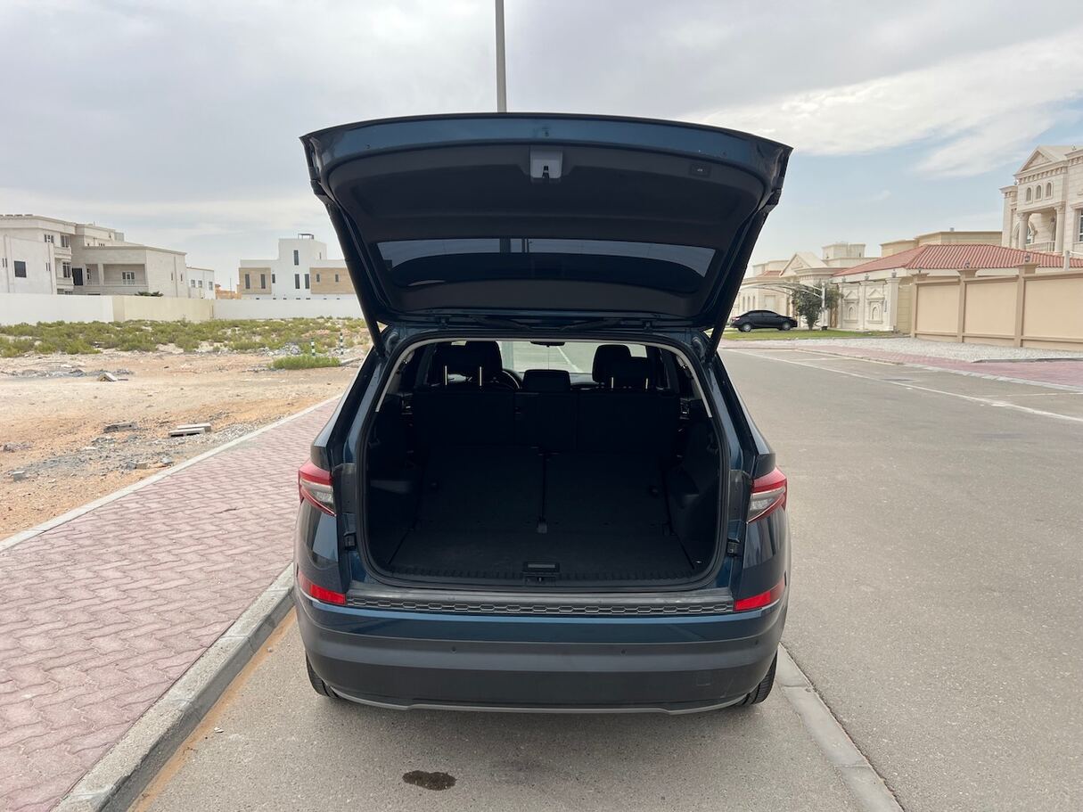 Car image 20