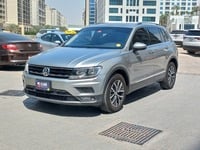 Used 2019 Volkswagen Tiguan for sale in Abu Dhabi