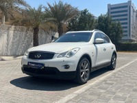 مستعمله 2015 انفنتي QX50 للبيع فى أبوظبي