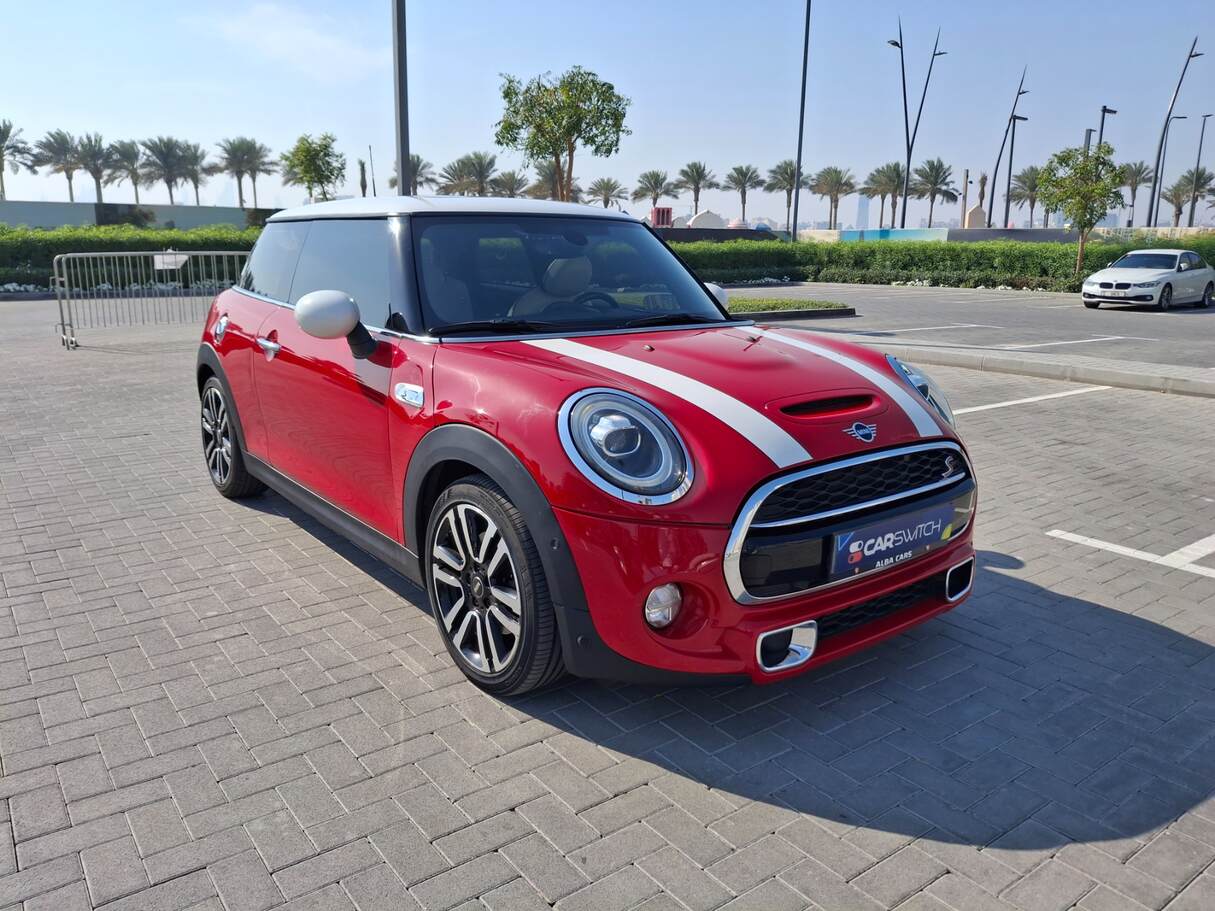 Car image 3