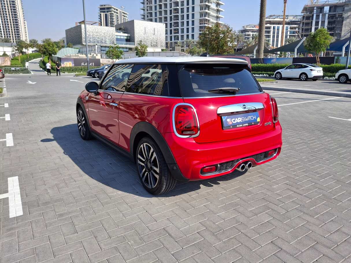 Car image 7