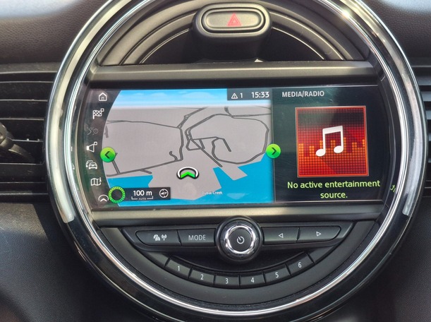 Car image 26