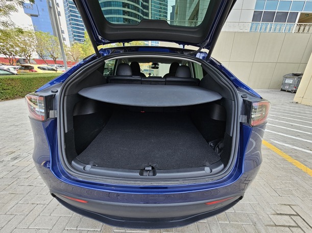 Car image 21