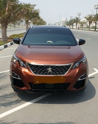 Used 2018 Peugeot 3008 for sale in Dubai