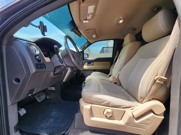 Car image 11