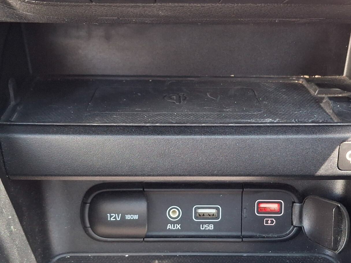 Car image 25