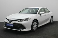Used 2020 Toyota Camry for sale in Abu Dhabi