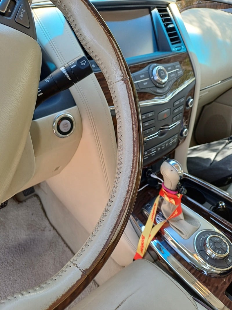 Used 2014 Nissan Patrol for sale in Dubai