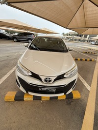 Used 2019 Toyota Yaris for sale in Yanbu