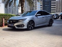 Used 2017 Honda Civic for sale in Dubai