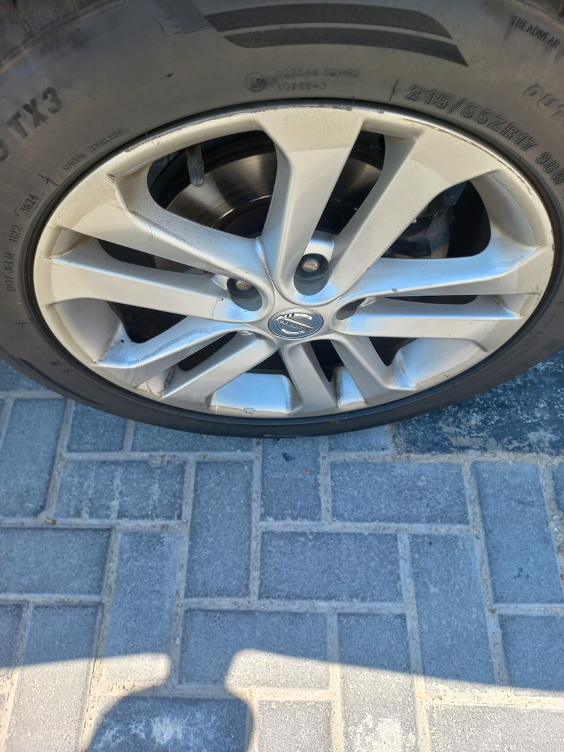 Used 2015 Nissan Juke for sale in Abu Dhabi