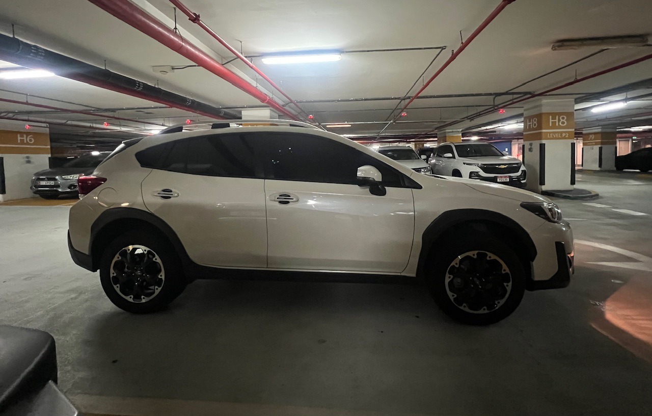 Car image 4