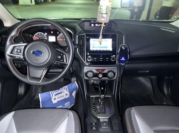 Car image 16