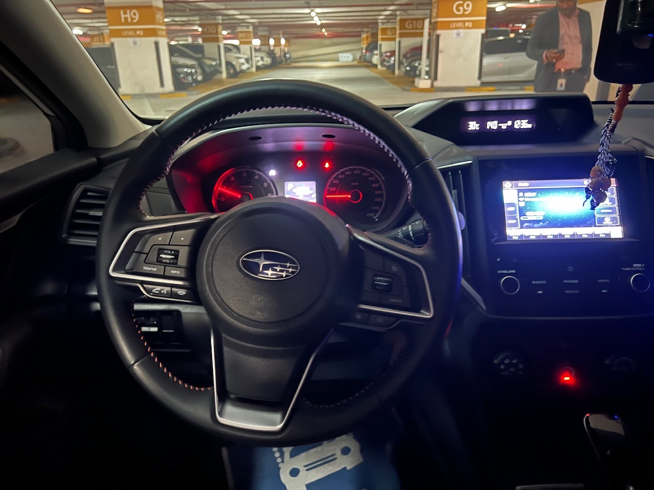Car image 17