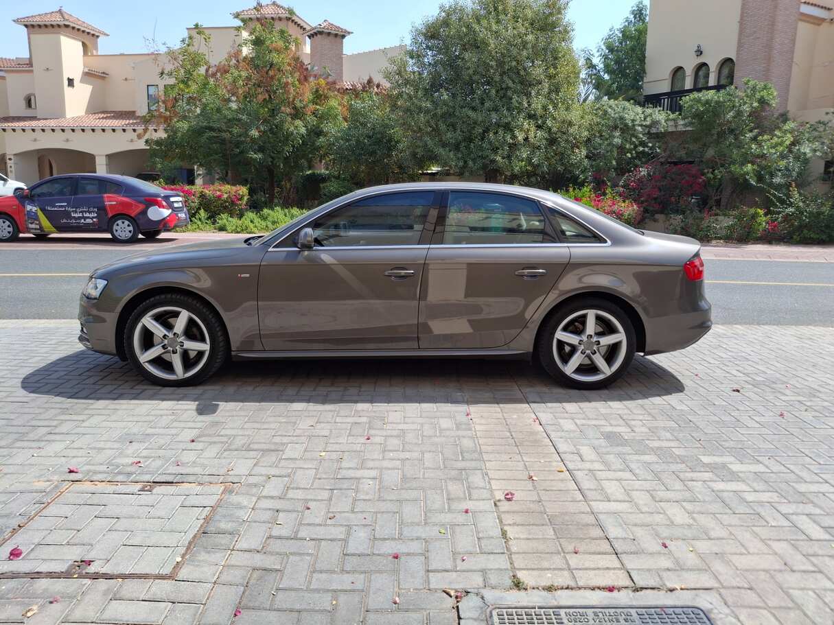 Car image 8
