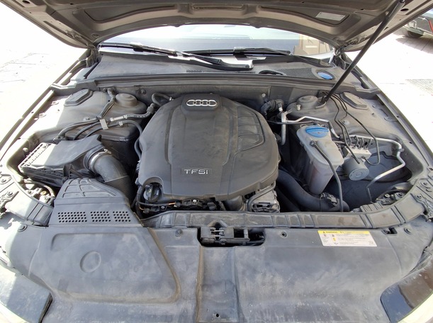 Car image 25
