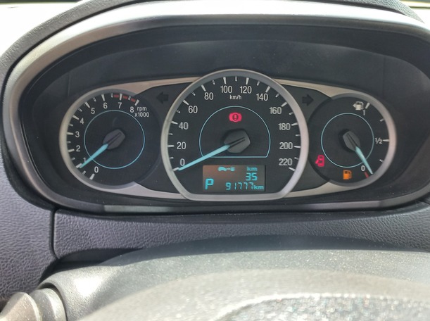 Car image 17
