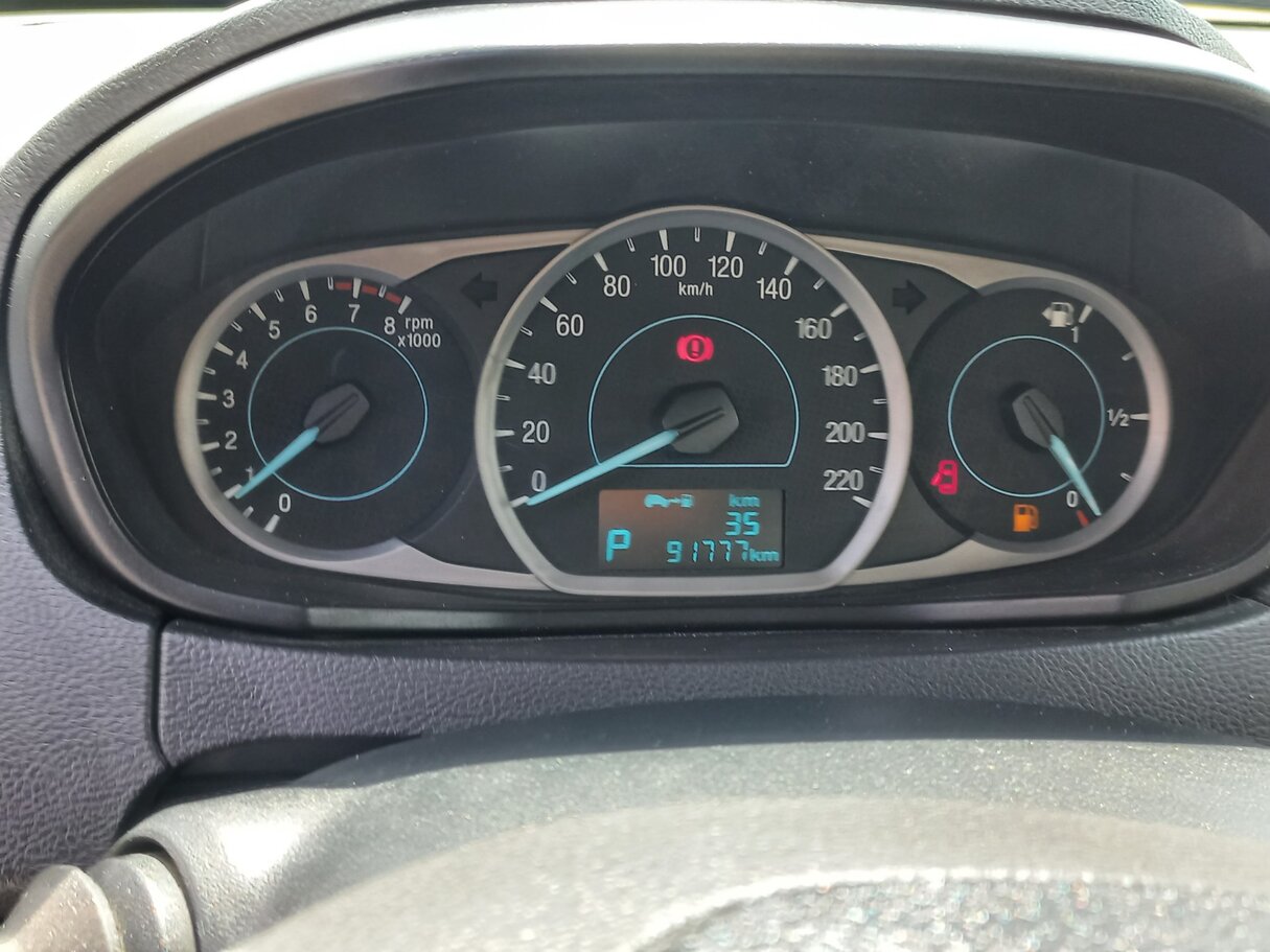 Car image 17