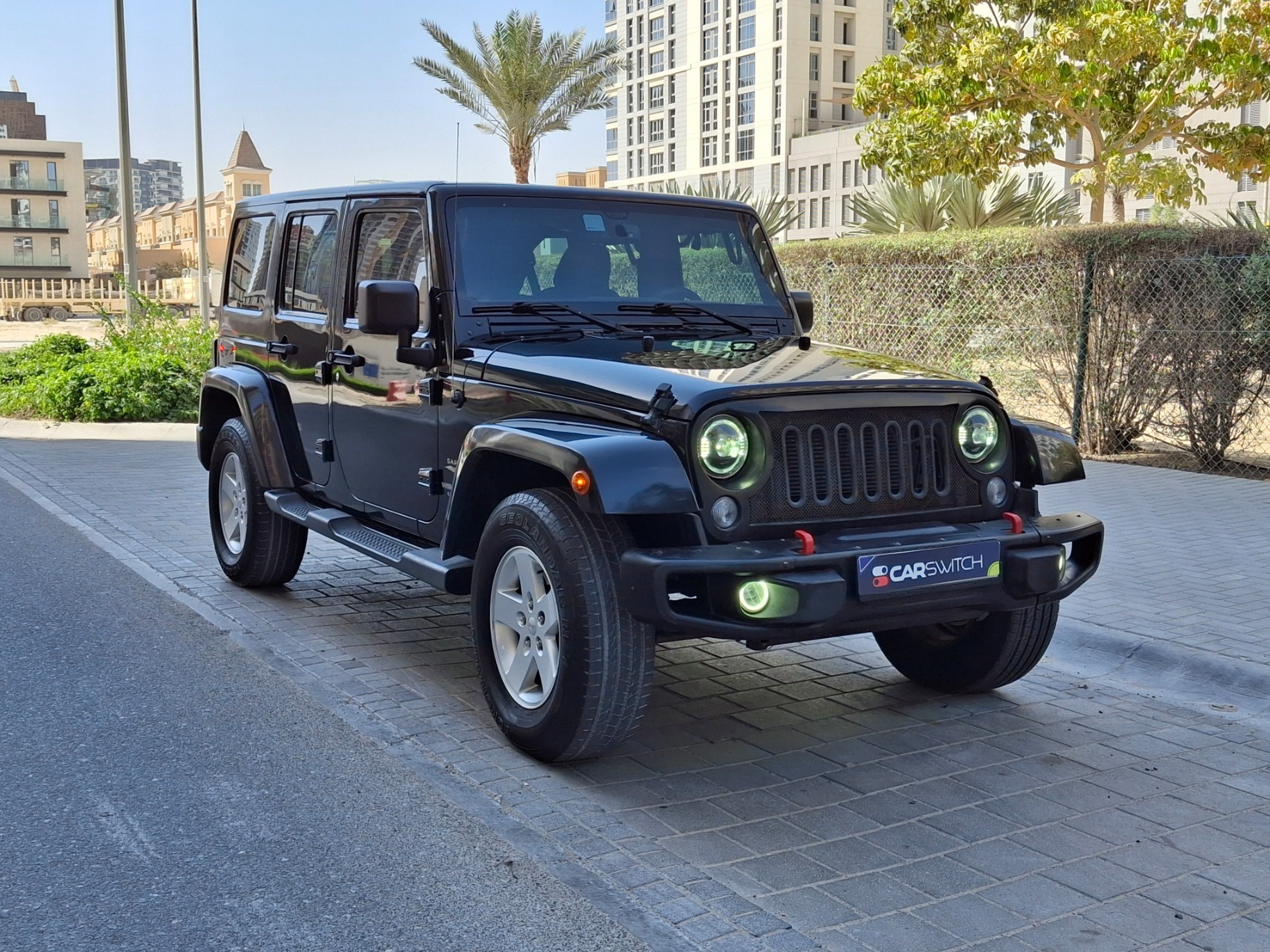 Car image 3