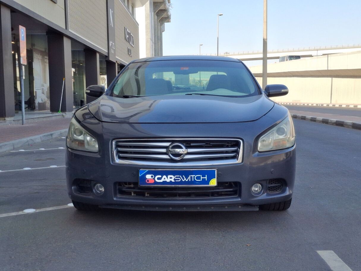 Car image 2