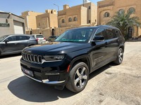 Used 2021 Jeep Grand Cherokee for sale in Riyadh