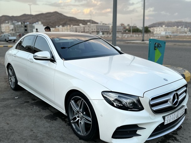 2017 Mercedes E400 in KSA