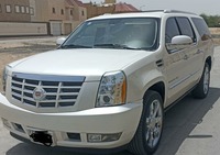 Used 2012 Cadillac Escalade for sale in Riyadh