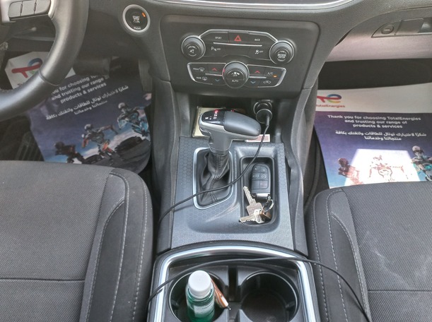 Car image 16