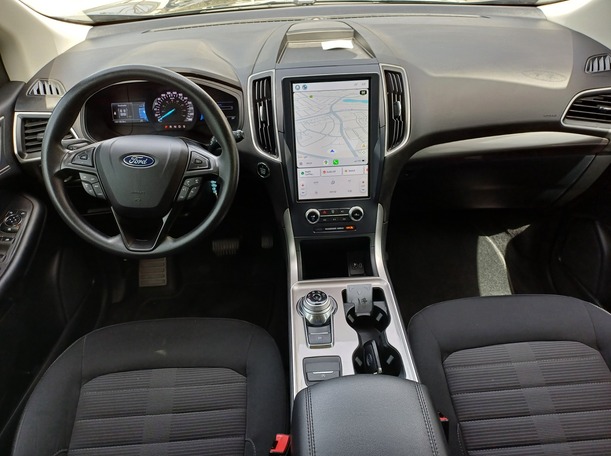 Car image 15