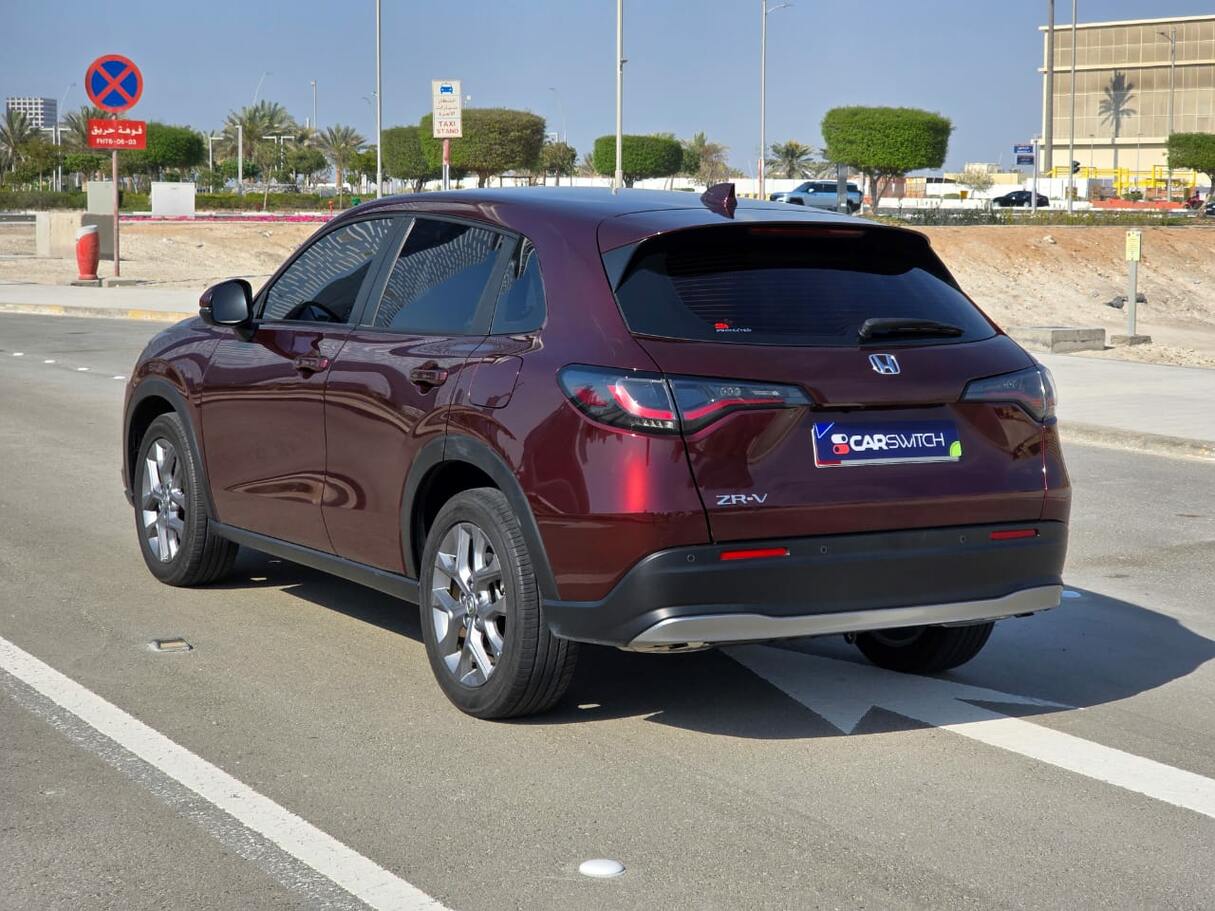 Car image 7
