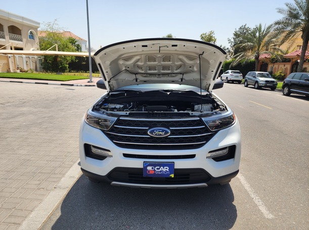 Car image 26