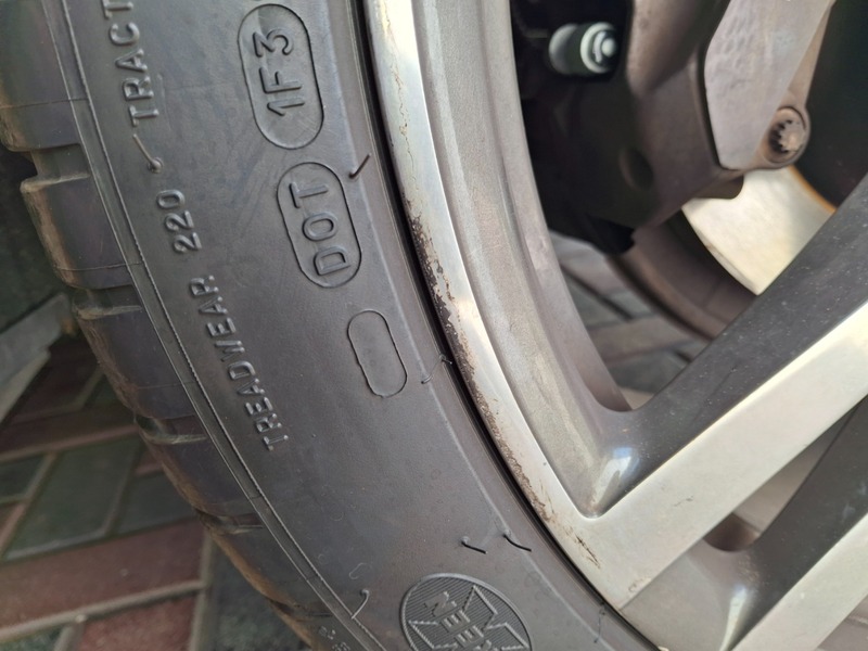 Used 2014 Porsche Cayenne for sale in Dubai