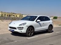 Used 2014 Porsche Cayenne for sale in Dubai