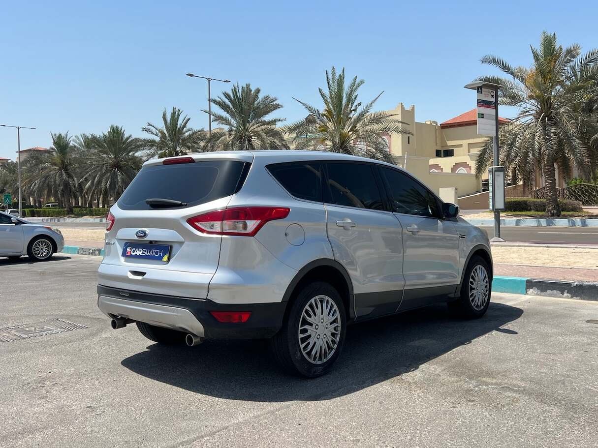 Car image 5