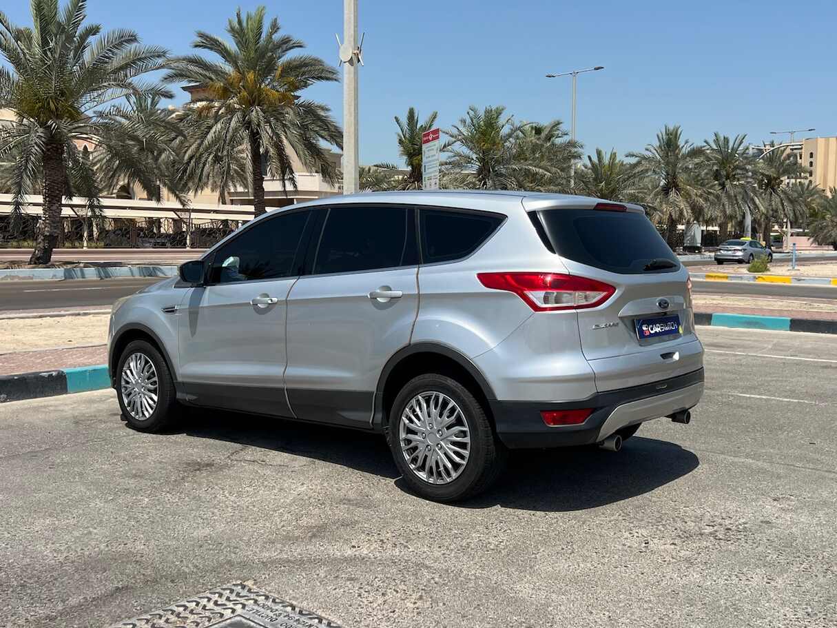Car image 7