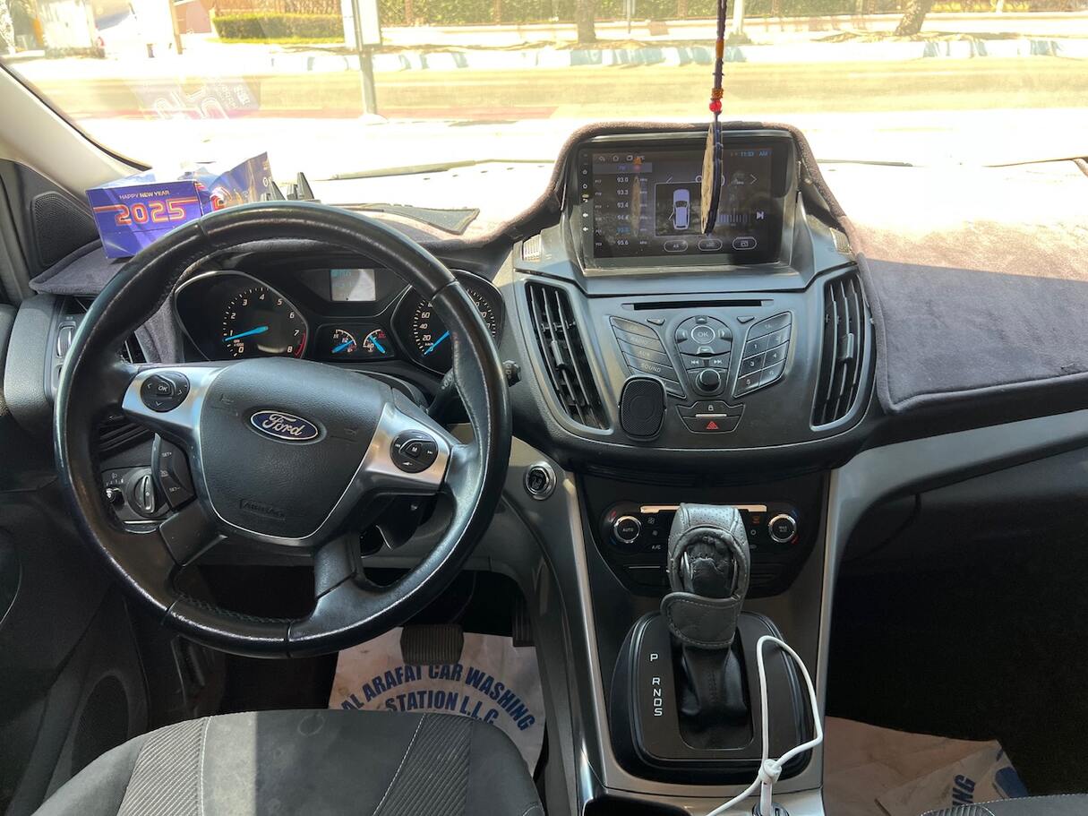 Car image 18