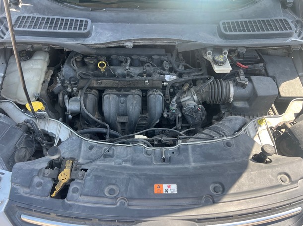 Car image 25
