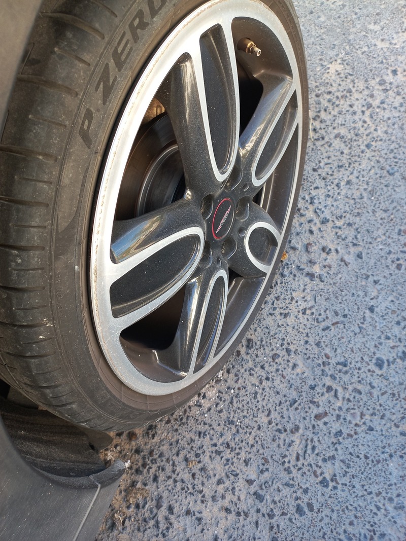 Used 2020 MINI Cooper for sale in Abu Dhabi